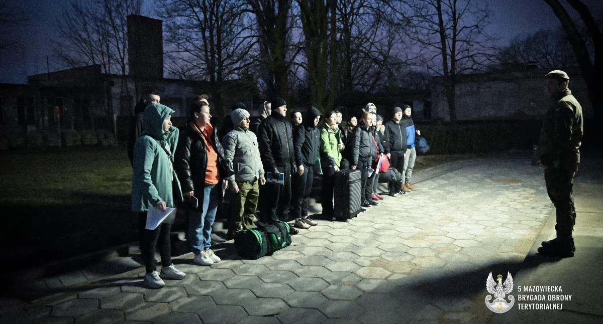 Armia i obrona terytorialna, Ferie spędzą mundurze - zdjęcie, fotografia