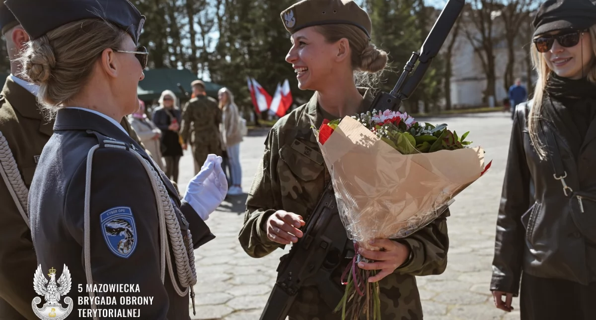 Armia i obrona terytorialna, Przysięga wojskowa promocja podoficerska Mazowieckiej Brygadzie Obrony Terytorialnej - zdjęcie, fotografia