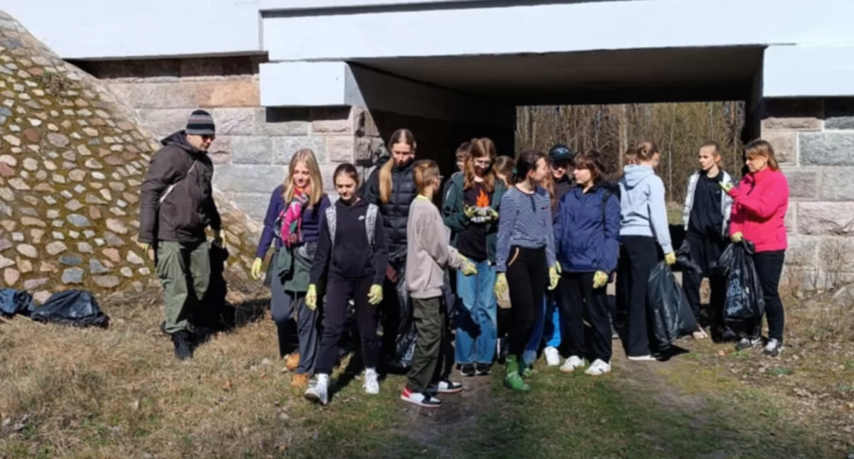 Edukacja - Szkoły, Śmieci zniknęły problem zostaje… - zdjęcie, fotografia