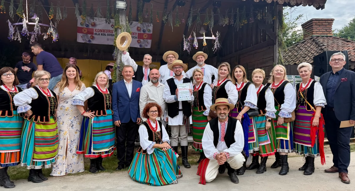 Imprezy cykliczne, Zespół Pieśni Tańca Ziemi Łosickiej mistrzem regionalnego folkloru - zdjęcie, fotografia