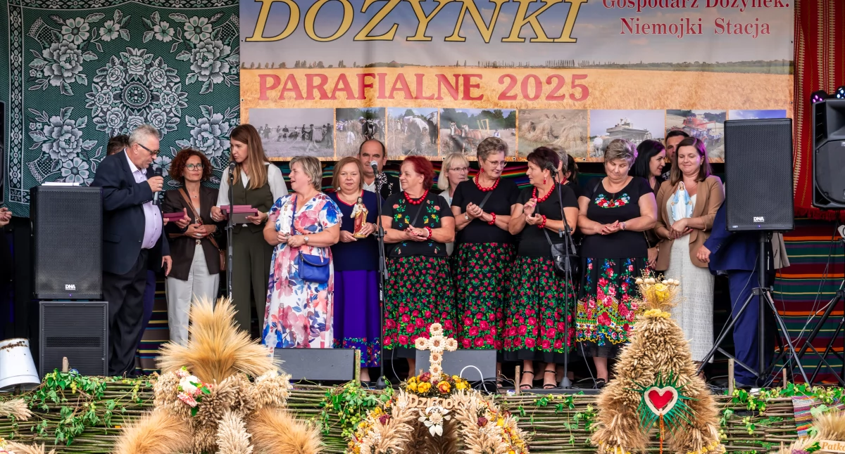 Imprezy cykliczne, Dożynki Parafialne Niemojkach - zdjęcie, fotografia