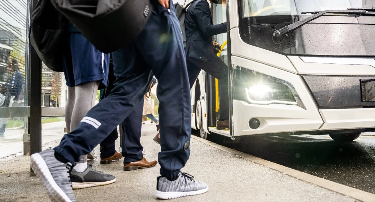 Komunikaty policji, Wakacje punkt kontroli autobusów także Łosicach - zdjęcie, fotografia
