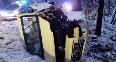 Śmiertelny wypadek w Rudce: Kobieta straciła życie po zderzeniu z drzewem
