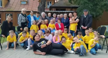 Międzypokoleniowe spotkanie w Nowych Hołowczycach – wspólny czas, który ma znaczenie
